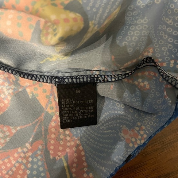 Jealous Tomato Floral Blouse Size M - Picture 2 of 4